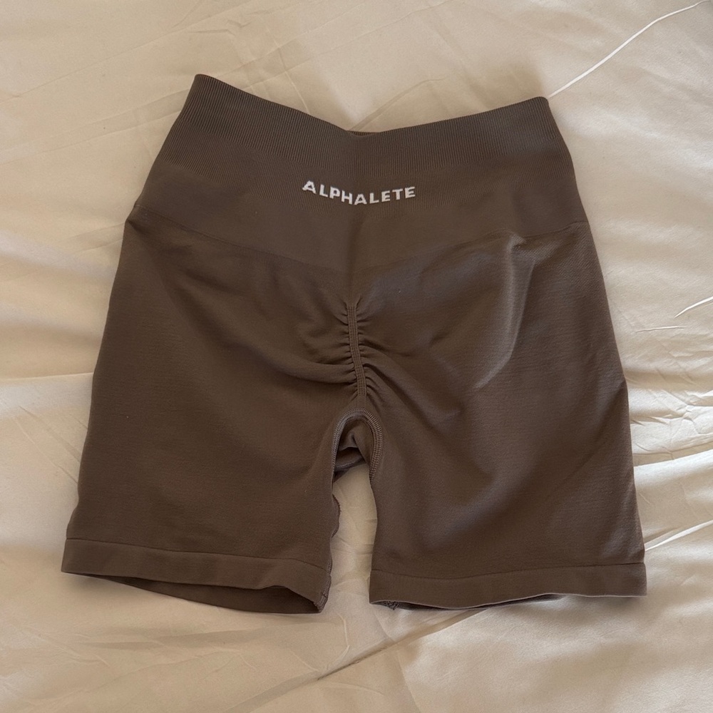 Alphalete Women's Chocolate Bike Shorts